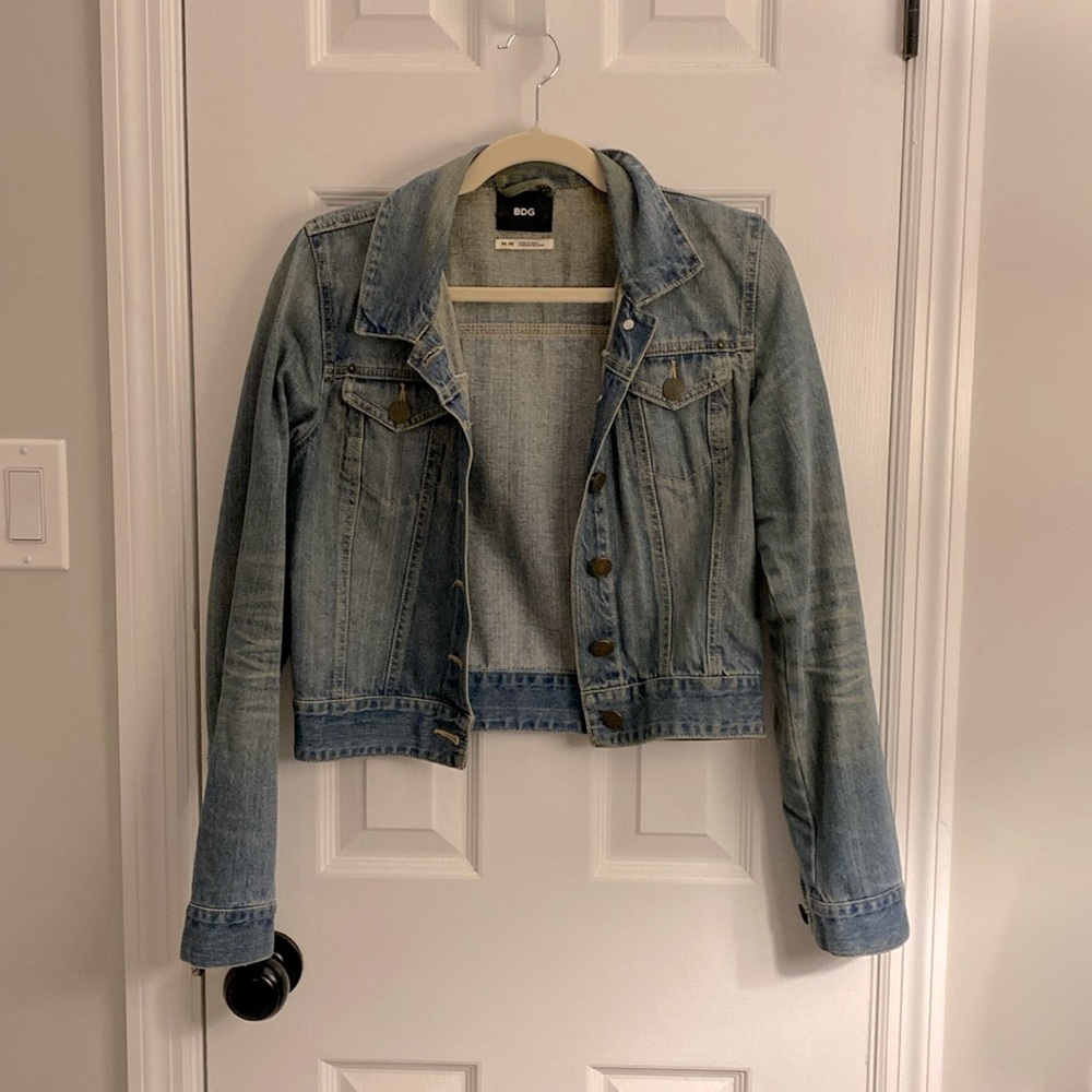 BDG Cropped Denim Jacket